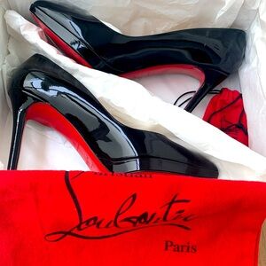 Christian Louboutin Pigalle Plato 37